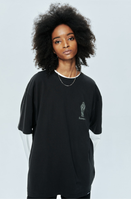 セイントペイン(SAINTPAIN) SP FLAG OF PAISLEY T-BLACK