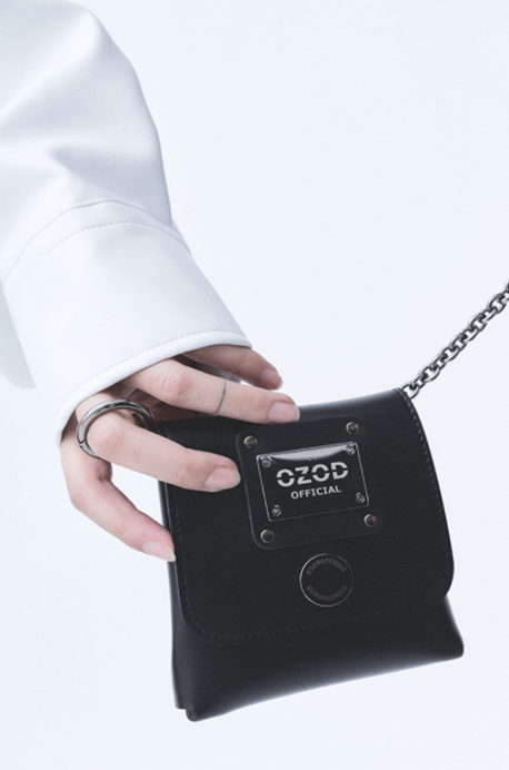 オージーオーディー(OZOD)  MINI LEATHER BAG