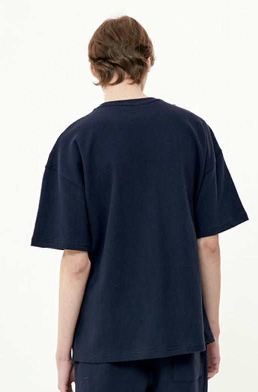 オーワイ(OY) EMBLEM SLOGAN LOGO T-NAVY