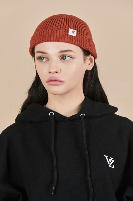 VARZAR(バザール)　rope pattern short beanie wine