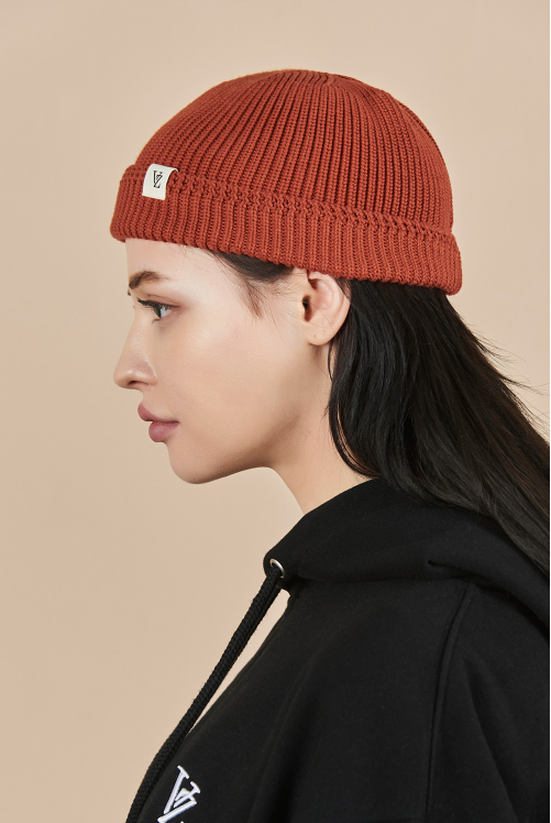 VARZAR(バザール)　rope pattern short beanie wine