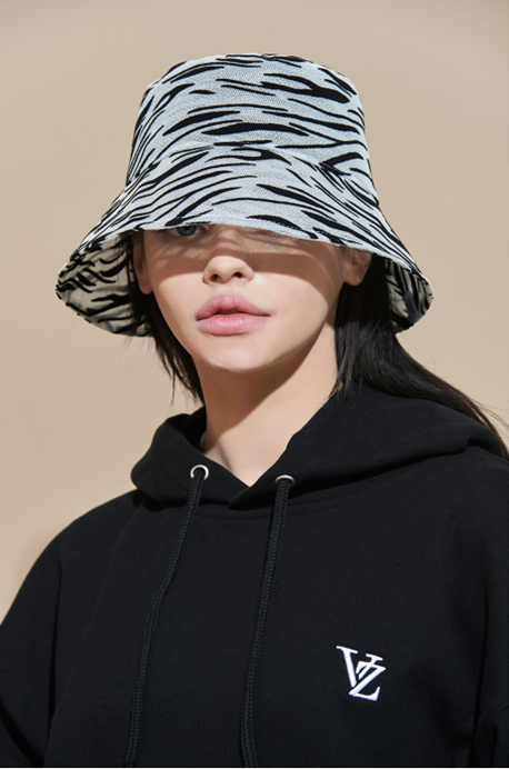 VARZAR(バザール)　Mash Bucket Hat Zebra White