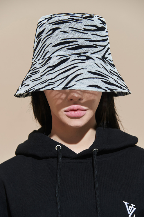VARZAR(バザール)　Mash Bucket Hat Zebra White