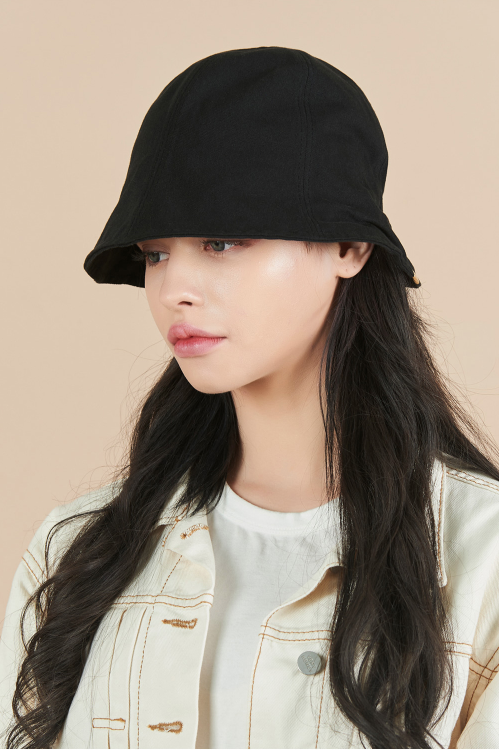 VARZAR(バザール)　Metal Tip Banding Bucket Hat Black