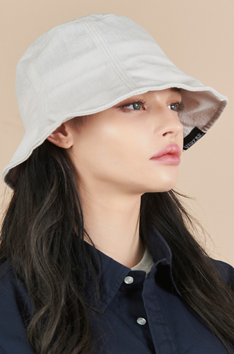 VARZAR(バザール)　Morning Glory Bucket Hat Beige