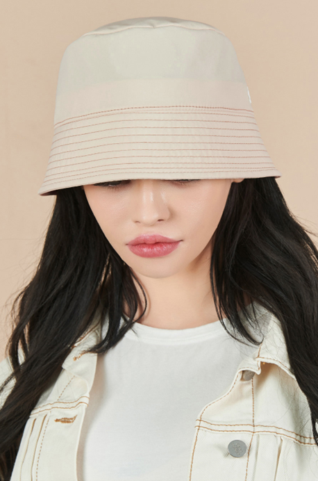 VARZAR(バザール)　White Stitch Poly Drop Bucket Hat Beige