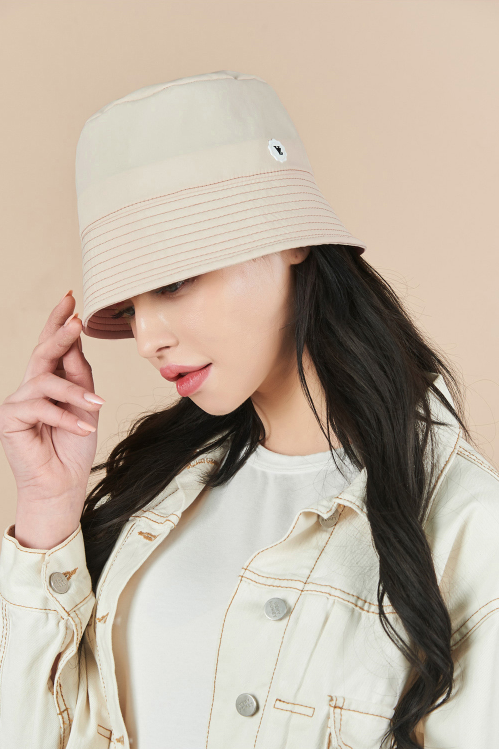 VARZAR(バザール)　White Stitch Poly Drop Bucket Hat Beige