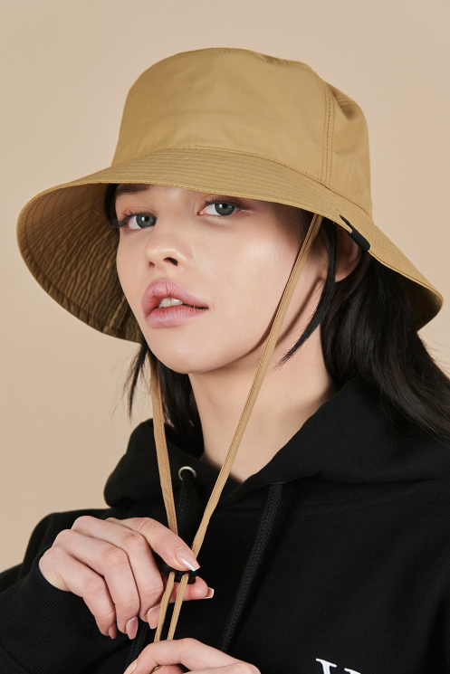 VARZAR(バザール)　Waterproof String Bucket Hat Beige