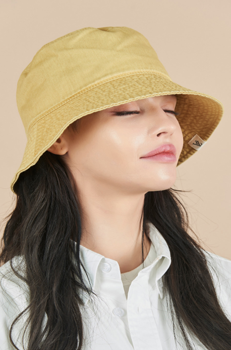 VARZAR(バザール)　Monogram Label Pigment Bucket Hat Yellow