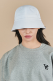 VARZAR(バザール)　Monogram Label Round Bucket Hat White