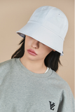 VARZAR(バザール)　Monogram Label Round Bucket Hat White