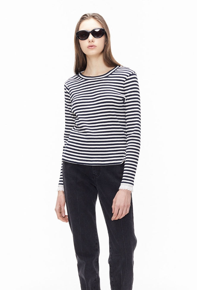 ORDINARY PEOPLE(オーディナリーピープル)  ORDINARY PEOPLE FRILL SLEEVE POINT BLACK STRIPE T-SHIRTS