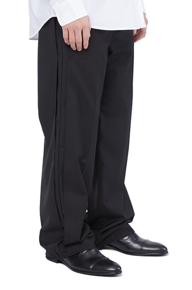 NOMANUAL(ノーマニュアル) SIDE TWO TUCK PANTS - BLACK