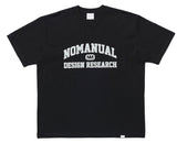 NOMANUAL(ノーマニュアル) UNIVERSITY LOGO T-SHIRT - BLACK
