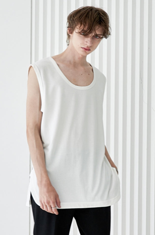 SSY(エスエスワイ)  modal lengthy sleeveless white