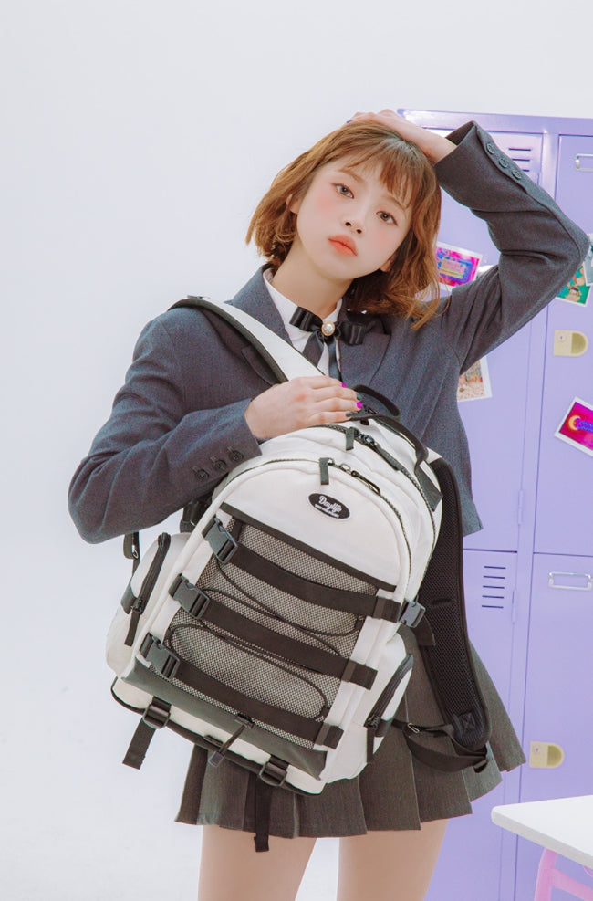 デイライフ(Daylife)  2021 DAYLIFE SIGNAL BACKPACK (IVORY)