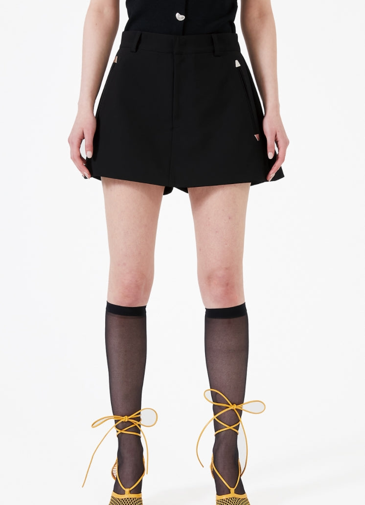 イーエスシースタジオ(ESC STUDIO)  Stud skirt shorts (black)