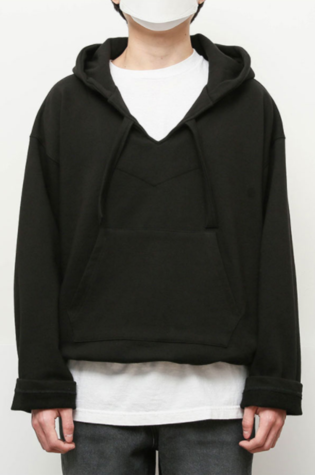 Q CUMBERS (キューカンバース)　Baja Hoodie - Black