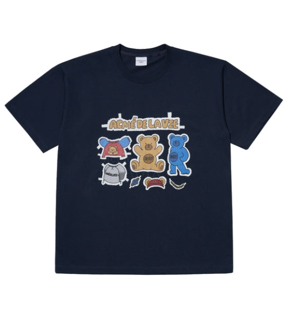 アクメドラビ(acme' de la vie)  TEDDY BEAR STICKER SHORT SLEEVE T-SHIRT NAVY