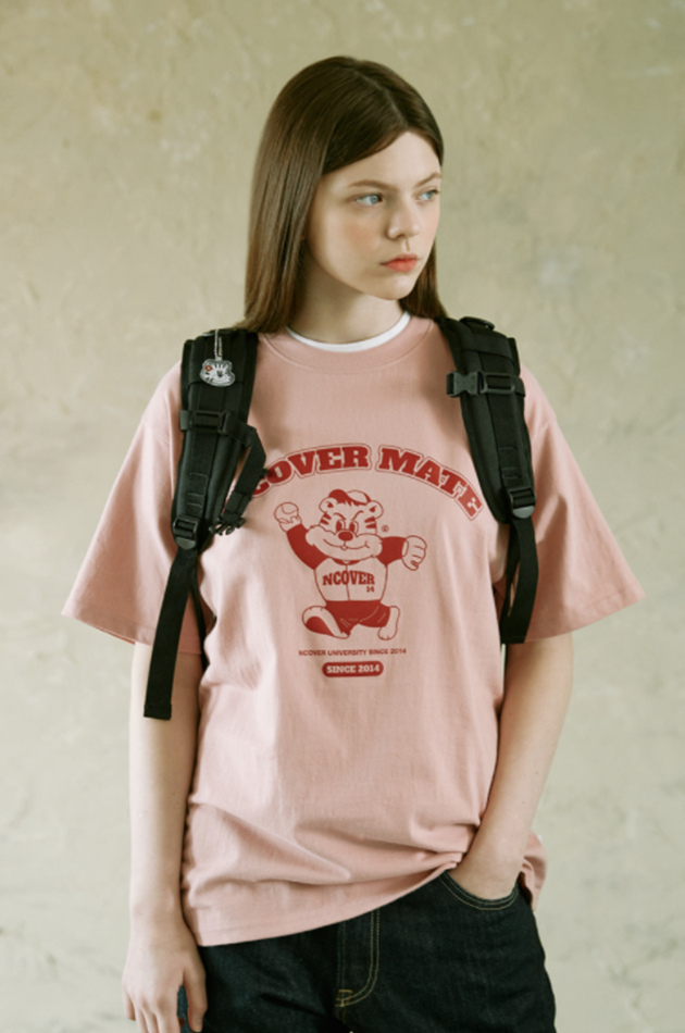 NCOVER（エンカバー）BERT ARCH LOGO TSHIRT-PINK