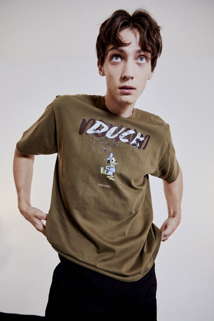 ORDINARY PEOPLE(オーディナリーピープル) [ORDINARYPEOPLE X DISNEY] DANCING DONALD KHAKI T-SHIRTS