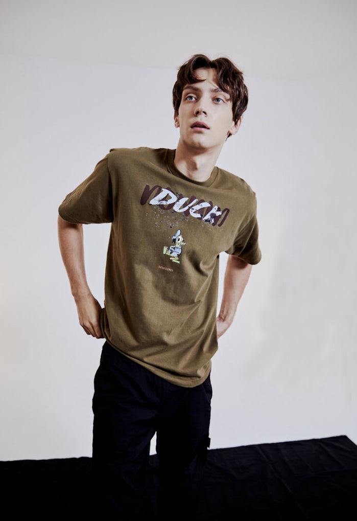 ORDINARY PEOPLE(オーディナリーピープル) [ORDINARYPEOPLE X DISNEY] DANCING DONALD KHAKI T-SHIRTS