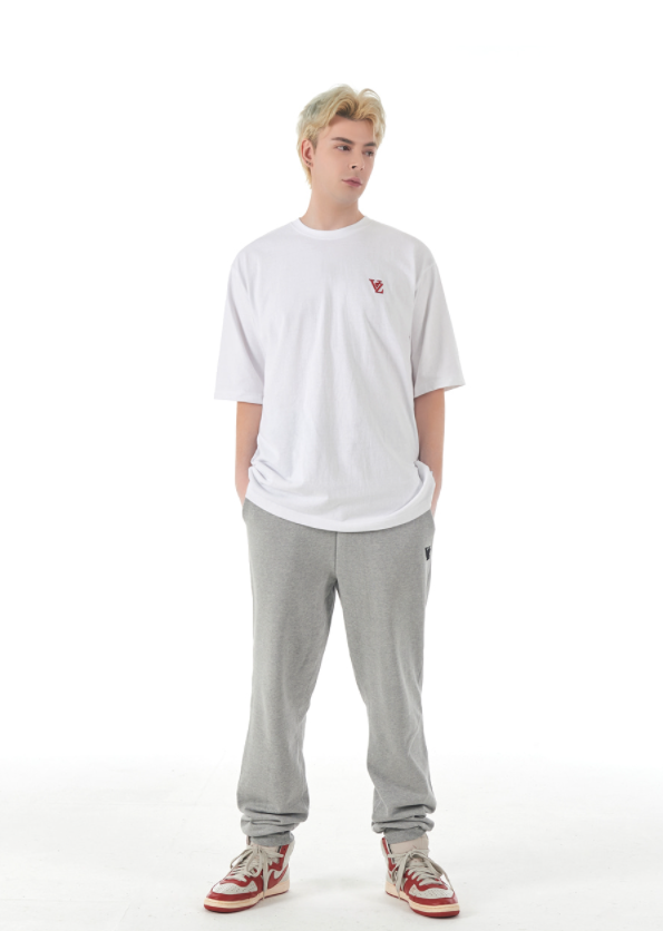 VARZAR(バザール)　3D Monogram Red Embroidery Short Sleeve T-shirt White