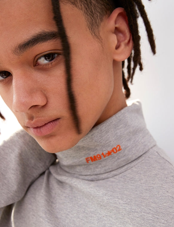 FM91.02 (エフエム91.02)　IN RAINBOWS grey