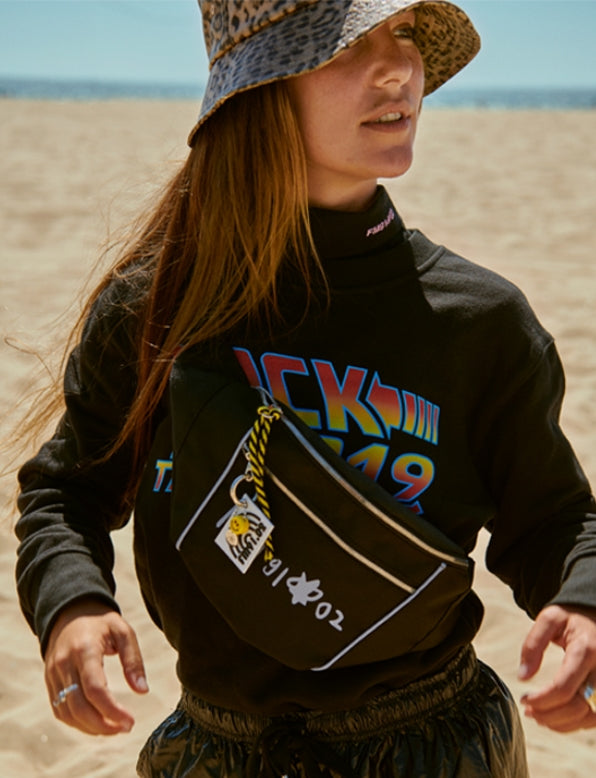 FM91.02 (エフエム91.02)　BT2019 SWEATSHIRTS black