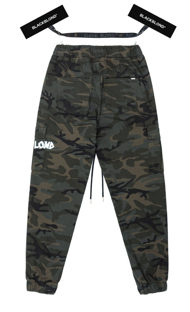 ブラックブロンド(BLACKBLOND) BBD Graffiti Logo Camo Cargo Jogger Pants (Khaki)