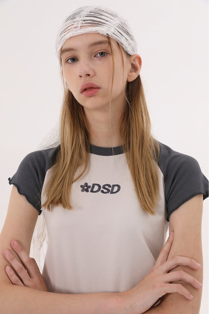 Odd Studio (オッドスタジオ)　DAISY LOGO RAGLAN T-SHIRTS - WARM SAND