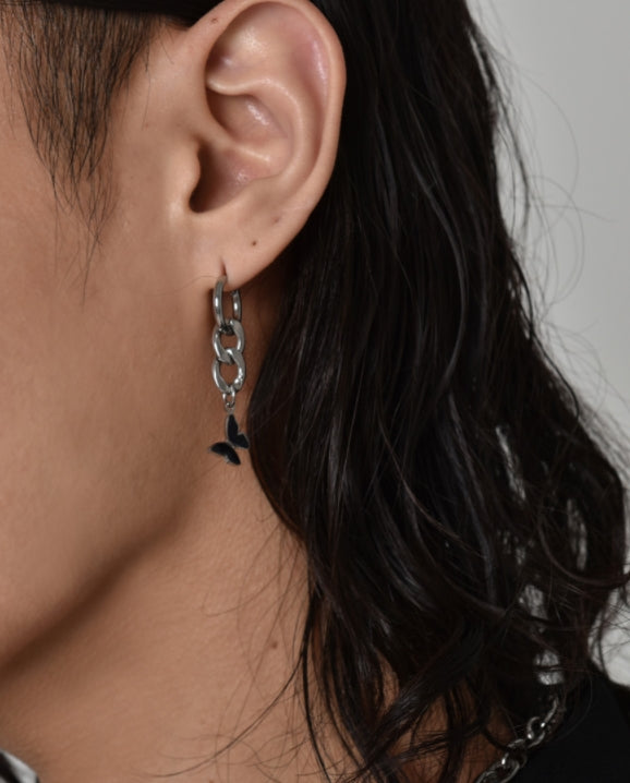 BLACKPURPLE (ブラックパープル)  BLACK PEANRL COLOR CHANGE BUTTERFLY DROP CHAIN EARRING