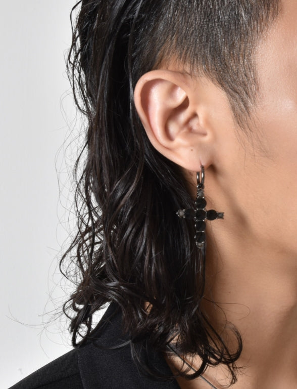 BLACKPURPLE (ブラックパープル)  M ANTIQUE CUBIC CROSS EARRING
