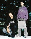 アジョバイアジョ(AJOBYAJO) Flocked (19) Slogan Sweatshirt [Purple]