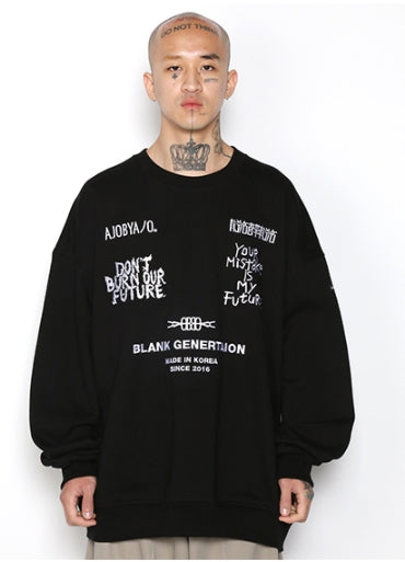 アジョバイアジョ(AJOBYAJO) Embroidered Logos Sweatshirt [Black]