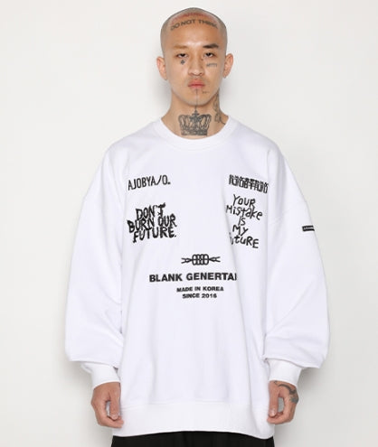 アジョバイアジョ(AJOBYAJO) Embroidered Logos Sweatshirt [White]