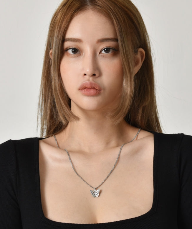 BLACKPURPLE (ブラックパープル) VINTAGE LITTLE BUTTERFLY NECKLACE(2-SPECIES)