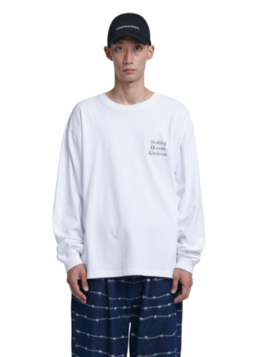 NOMANUAL(ノーマニュアル)  SLOGAN LONG SLEEVE TEE - WHITE