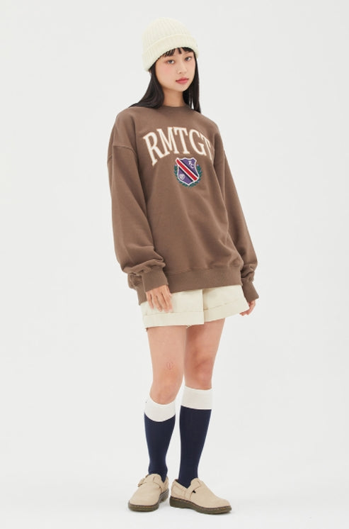 ロマンティッククラウン(ROMANTIC CROWN)  [TGT X RMTCRW]EMBLEM SWEAT SHIRT_BROWN