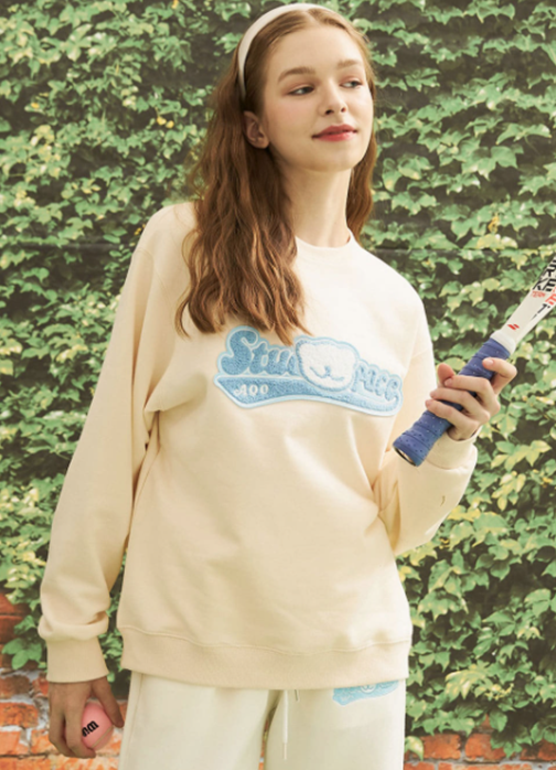 AQO_studiospace(アコスタジオスペース)    AQO VARSITY LOGO SWEATSHIRTS IVORY