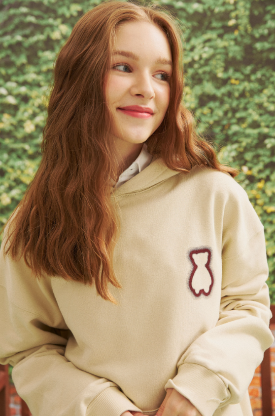 AQO_studiospace(アコスタジオスペース)    AQO SHINING BEAR HOODIE BEIGE