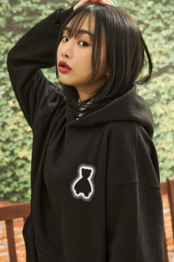 AQO_studiospace(アコスタジオスペース)     AQO SHINING BEAR HOODIE BLACK