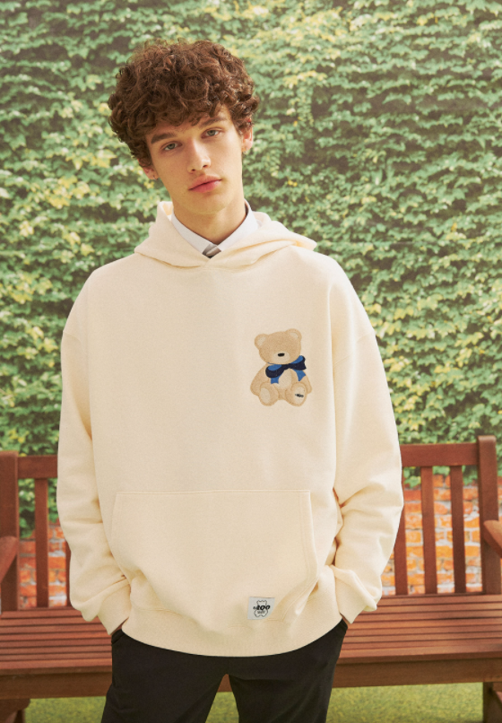 AQO_studiospace(アコスタジオスペース)      AQO OG BEAR HOODIE IVORY