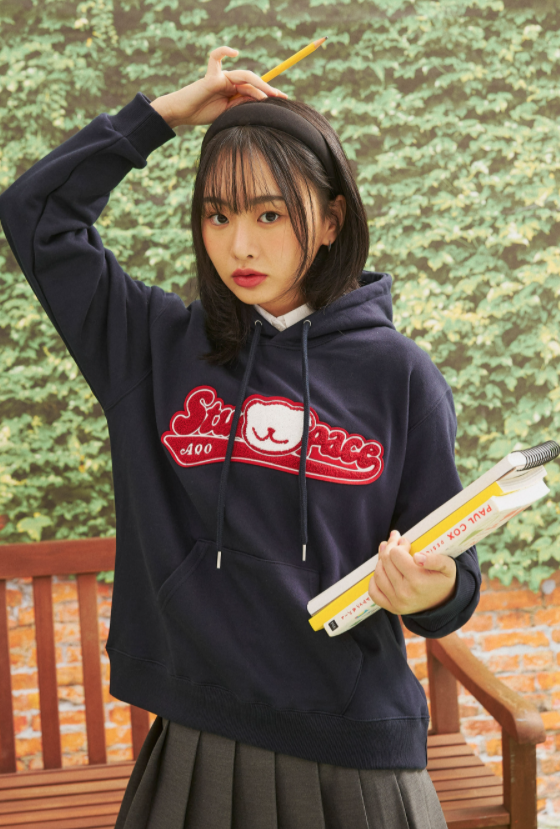 AQO_studiospace(アコスタジオスペース)     AQO VARSITY LOGO HOODIE NAVY