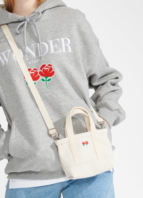 ワンダービジター(WONDER VISITOR)  Logo mini cross bag [Ivory]