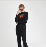 ワンダービジター(WONDER VISITOR)  2021 Logo Crop sweatshirt [Black]