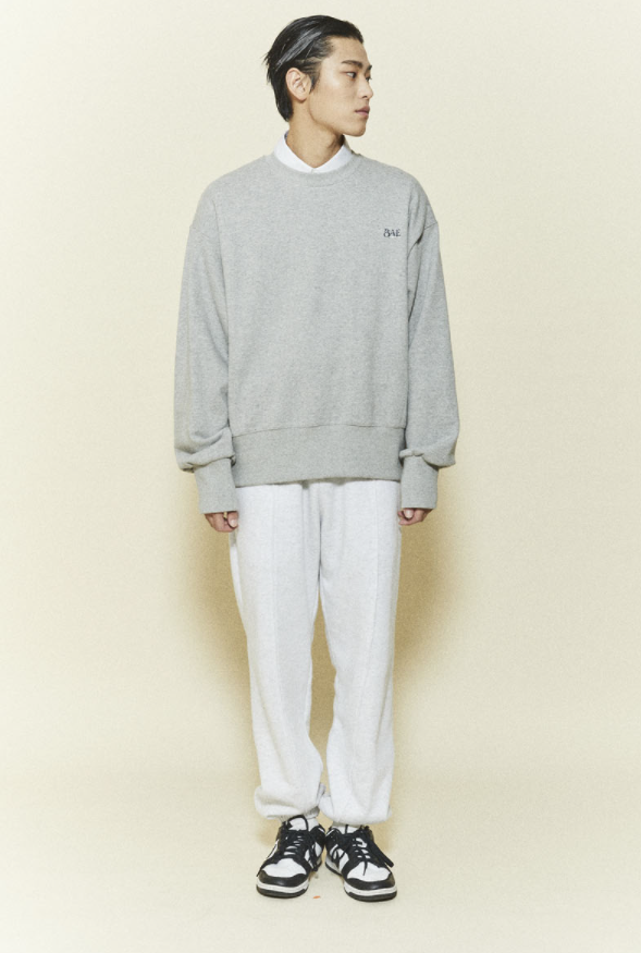ORDINARY PEOPLE(オーディナリーピープル) BAE LOGO GRAY SWEATSHIRTS