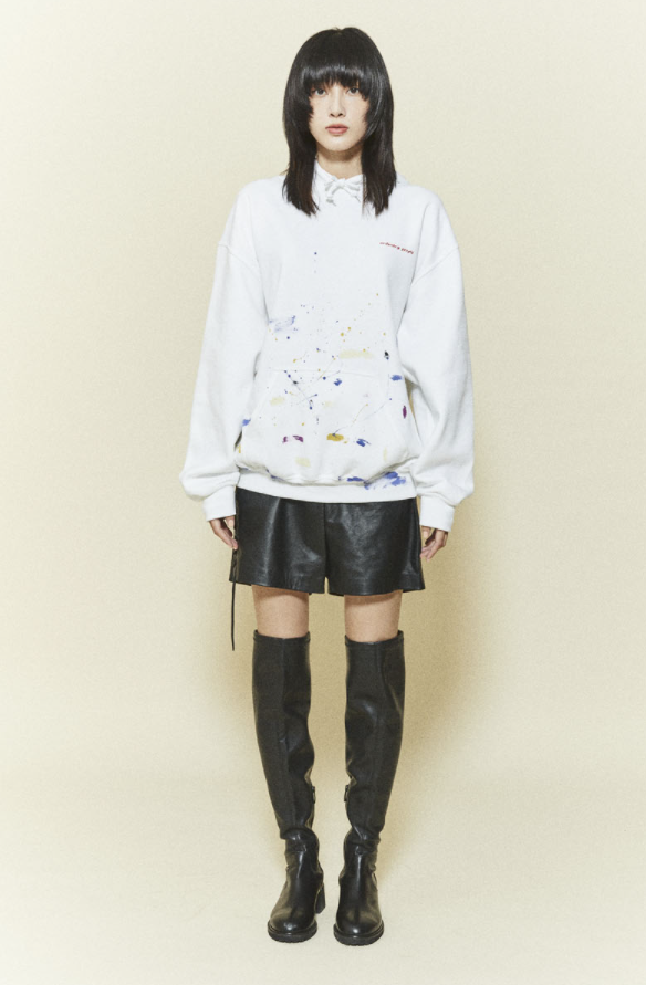 ORDINARY PEOPLE(オーディナリーピープル) HANDPAINTING SCRIBBLE LOGO WHITE HOODIE