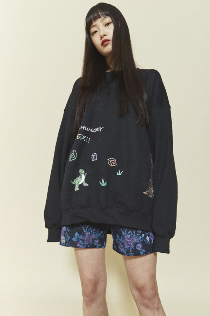 ORDINARY PEOPLE(오디너리 피플) [ ORDINARYPEOPLE & DISNEY ] PLAY REX BLACK SWEATSHIRTS