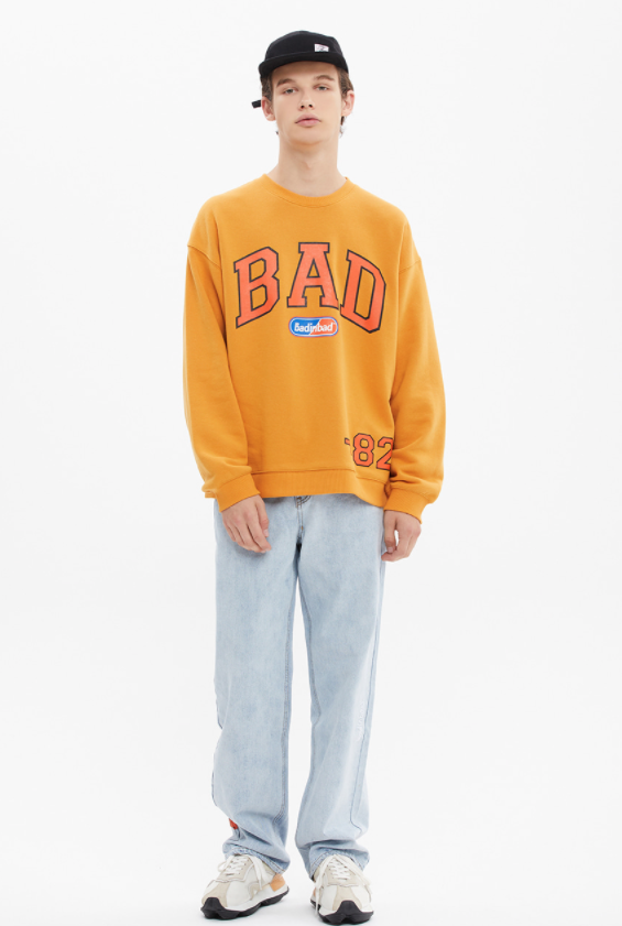 ベドインベド(BADINBAD) BAD LOGO SWEAT SHIRT_YELLOW